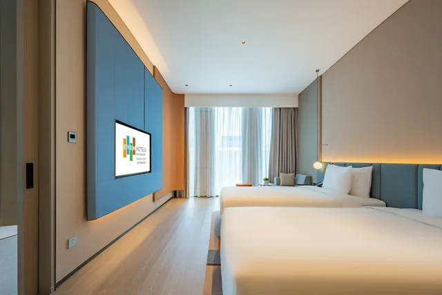 Suite, Twin Beds, EVEN Hotel Shanghai Expo by IHG 1/4
