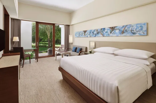 غرفة بريميوم بسرير مزدوج بإطلالة على الحديقة، Courtyard By Marriott Bali Nusa Dua Resort 1/4