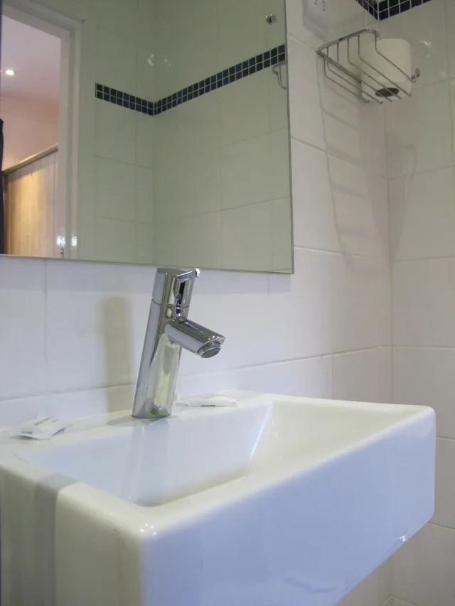 غرفة ثلاثية بسرير مزدوج وسرير فردي، Alhambra Hotel 10/10