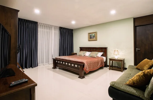 Multiple Bedrooms, Family, Villa, 7 King Beds, Private Pool، Nirvana Platinum Bbq Villa 7 Bedroom 10/10