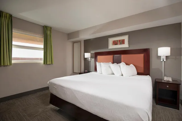 Room, King Bed, Ocean Front، Prince Resort 2/3