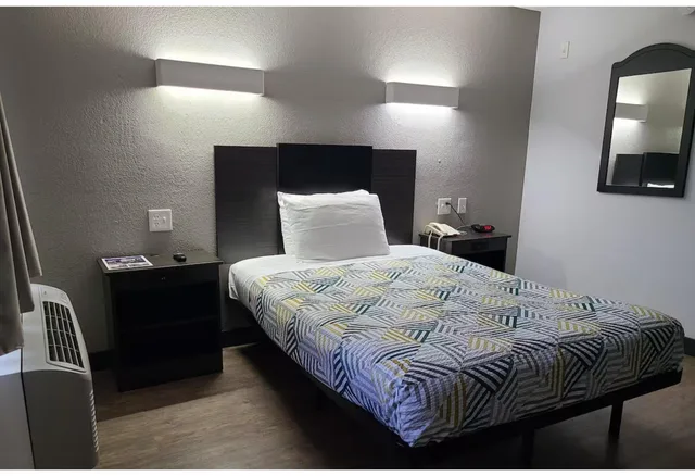 غرفة بسرير كوين لذوي الإعاقة، Studio6 Dallas, TX - North - Richardson 5/8