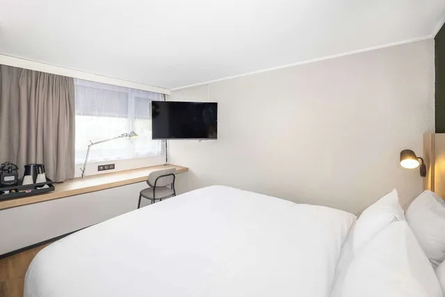 غرفة سوبيريور بسرير كينج، Campanile Bordeaux Sud Pessac 3/6
