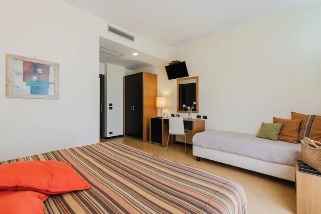 غرفة ثلاثية بثلاثة أسرّة، Cerri Hotel 6/8