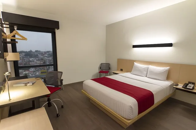 غرفة بسرير كوين، City Express Plus by Marriott Ciudad de Mexico Mundo E 6/10