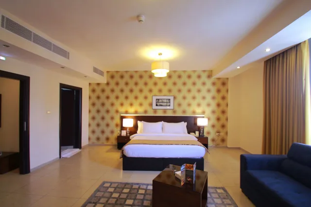 جناح تنفيذي بسرير كينج بإطلالة على المدينة، CITY ROSE HOTEL SUITES 5/10