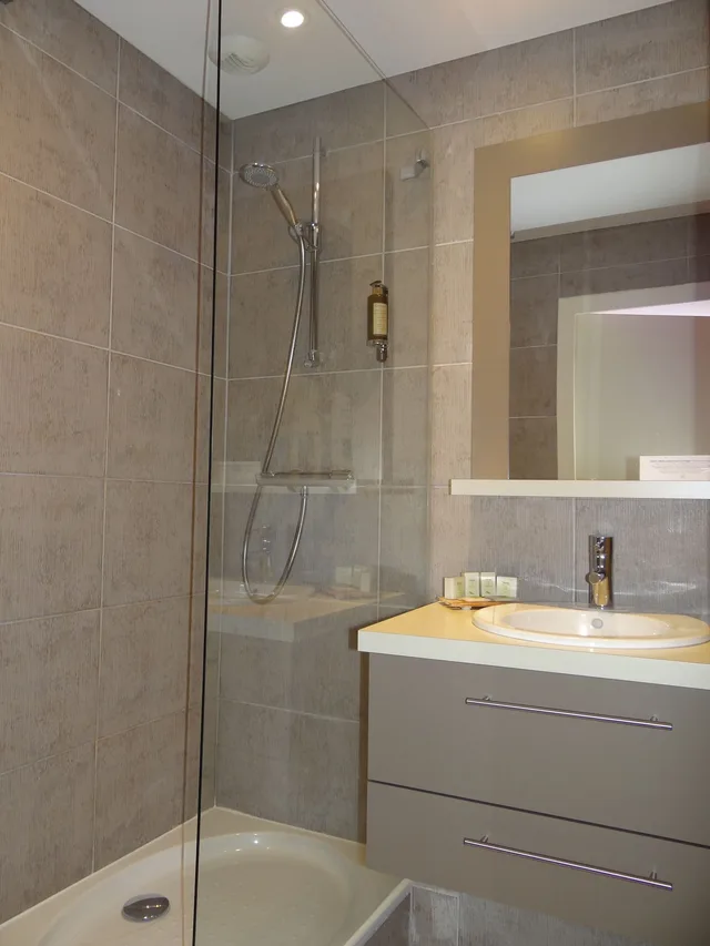 غرفة كومفورت بسريرين منفصلين، Hotel Le Trophee 10/10