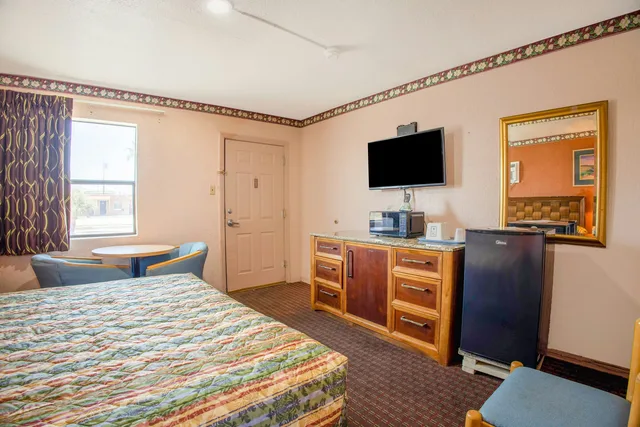 غرفة بسرير كينج، Sands Motel By OYO El Paso near Airport 4/6