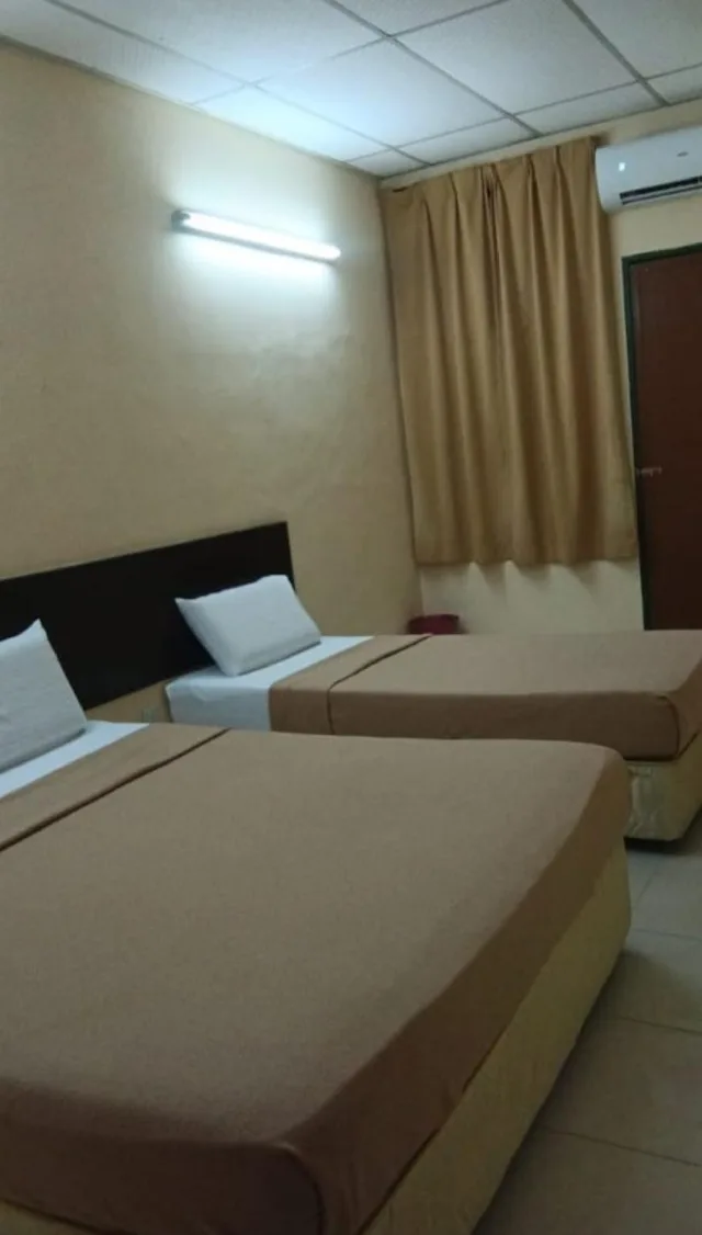 2 Bedrooms, Apartment, The Island Hotel 1/1