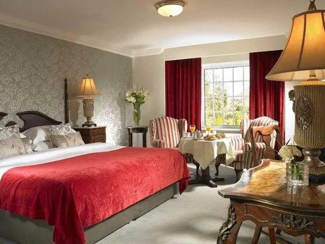 Petite, Double Bed، Randles Hotel Killarney 2/4