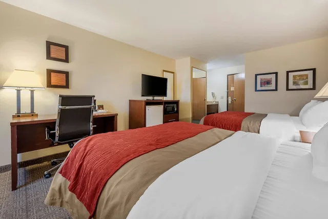 غرفة قياسية بسريرين كوين، Comfort Inn Warren I-69 1/6