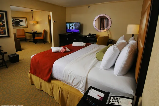 جناح بسرير كينج، Brandywine Plaza Hotel 1/1