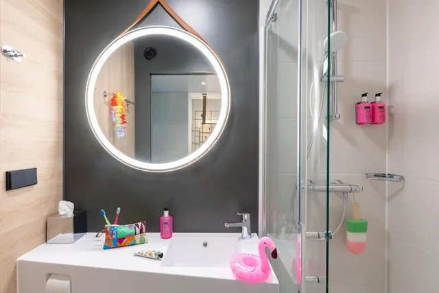Moxy, Queen Bed، Moxy Paris Val d Europe 8/10