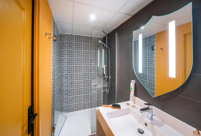غرفة عائلية، Ibis Styles Carcassonne La Cite 7/10