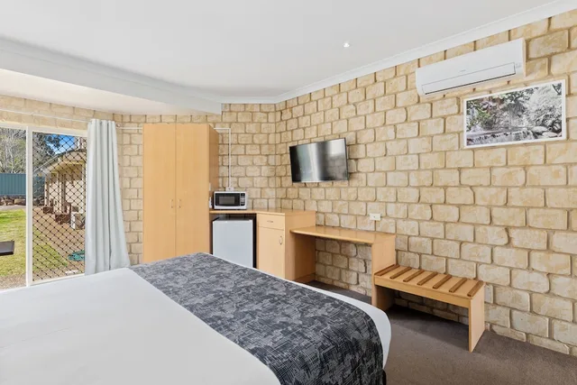 غرفة بسرير كينج لذوي الإعاقة، Great Divide Motor Inn 4/4