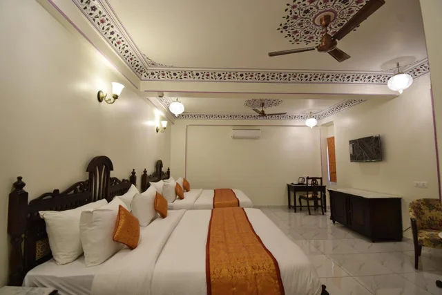 Family Suite, Hotel Umaid Residency 1/1
