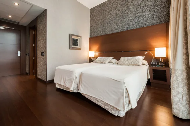 غرفة داخلية بسريرين منفصلين، HOTEL COLONIAL BARCELONA 6/10