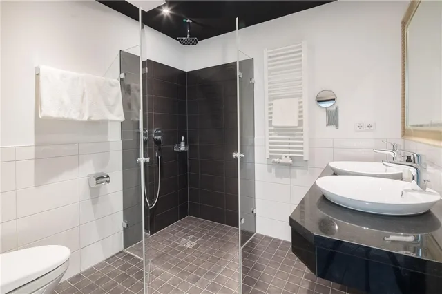 غرفة سوبيريور بسرير مزدوج بشرفة، Best Western Hotel Wuerzburg Sued 2/4
