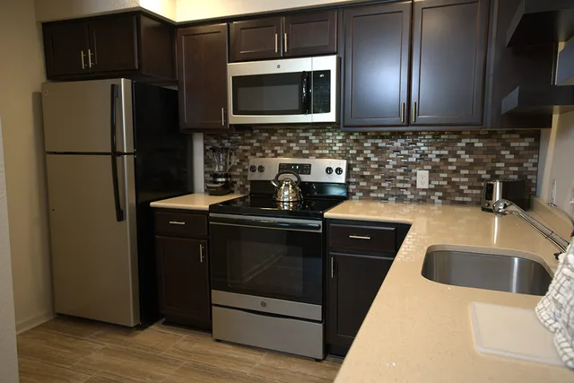 1 Bedroom, Type a or B Suite، The Colonies At Williamsburg 2/2
