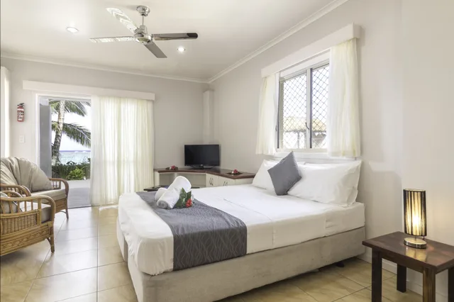 Studio, King Bed, Beach Front، Moana Sands Beachfront Villas 1/10