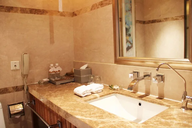 غرفة ديلوكس بسرير كينج، Glarun Jinling HOTEL 9/9