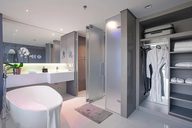 غرفة قياسية، Suryaa Hotel Pinhais, Curio Collection by Hilton 3/4