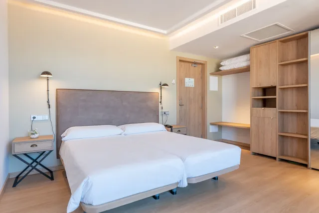 Select, Double Bed, No Balcony، Kyrat Amarac Suites 2/3
