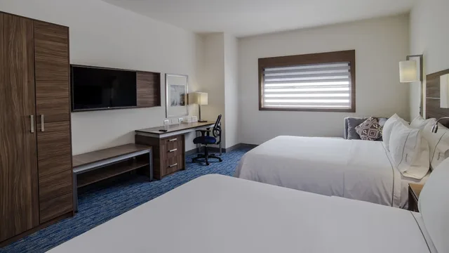 غرفة قياسية بسريرين كوين، Holiday Inn Express And Suites Ciudad Obregon 3/9