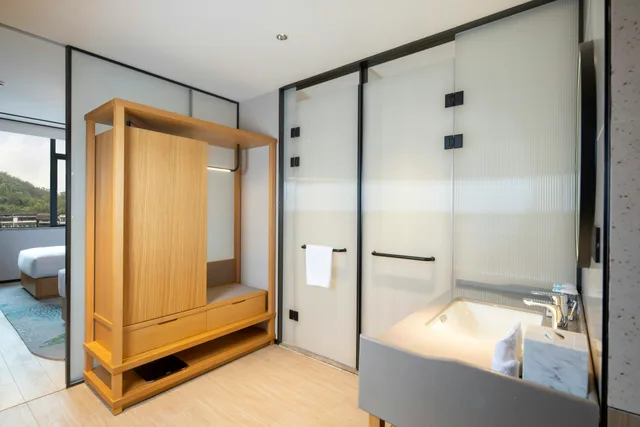 غرفة بسرير كينج بإطلالة على المدينة، Hilton Garden Inn Guizhou Maotai Town 8/8
