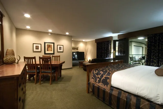 جناح بسرير كينج، Best Western Plus Heritage Inn 1/1