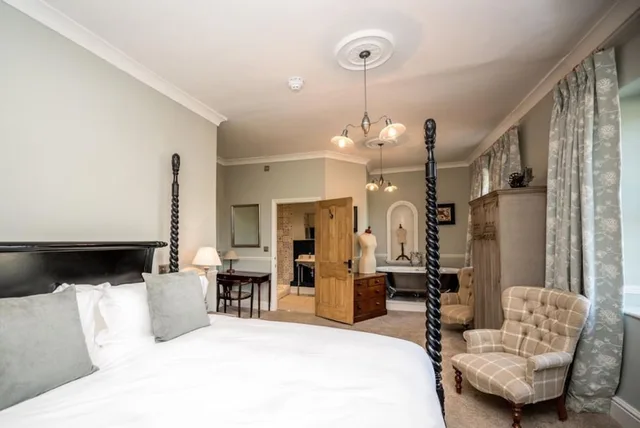 غرفة سوبيريور بسرير مزدوج، Widbrook Grange Hotel 2/2