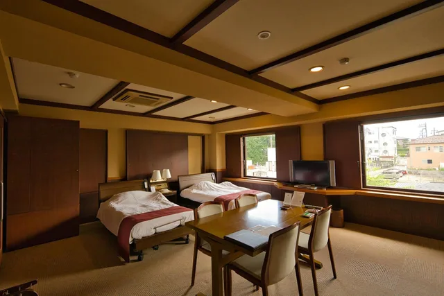 Room, Mountain View, East Wing, Corner, Fuji Lake Hotel 2/4
