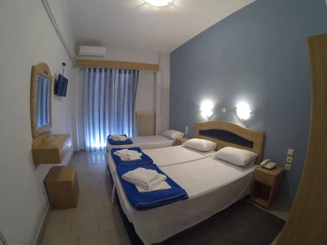 غرفة ثلاثية، Hotel Argo 8/10