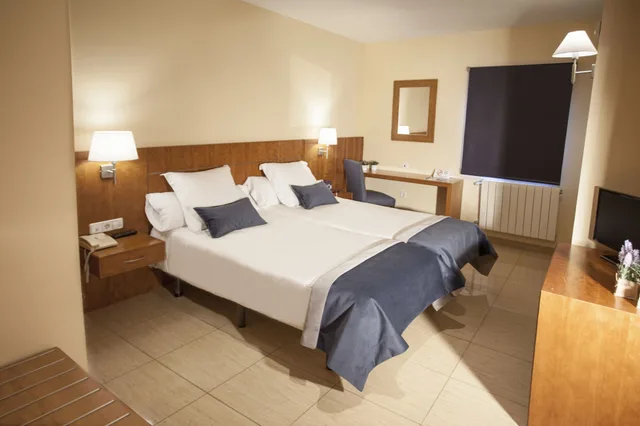 Standard, Double Bed, Hostal Savoy 4/7