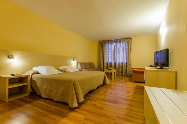 Room, Triple, Single Bed, Mountain View, Panorama Hotel 4/10