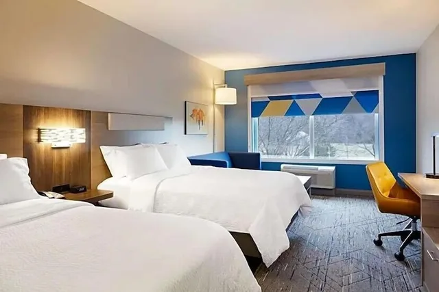 Suite, 2 Queen Beds, Extra Floor Space, Sofa، Holiday Inn Express And Suites Austin South 2/6