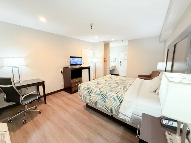 غرفة بسرير كينج لذوي الإعاقة، Motel6 Tucson, AZ – Airport / Kino Sports Complex 1/4