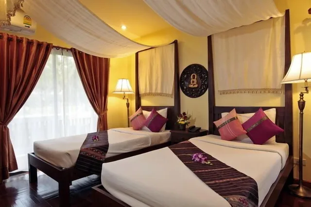 Classic, Twin Beds, Coral Hotel Bangsaphan 1/1