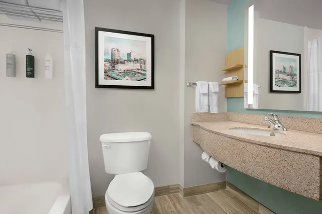 غرفة بسريرين كوين، Hilton Garden Inn Raleigh Capital Blvd I-540 3/4