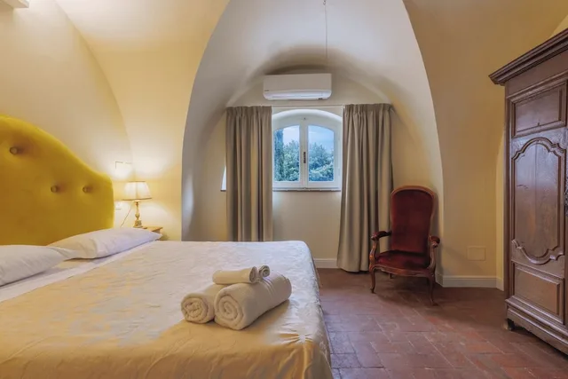 شقة حصرية بسريرين كينج بغرفتي نوم، Hotel Villa Sermolli 2/7