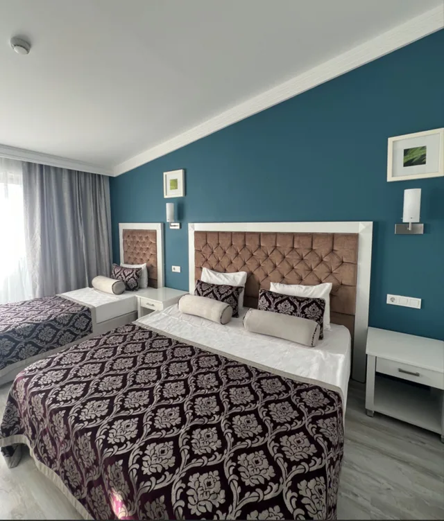 غرفة قياسية ثلاثية بإطلالة على البحر، SL La Perla Hotel Kemer 3/5