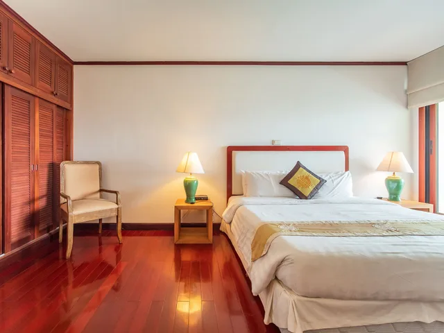 4 Bedrooms, Suite, 1 Single and 3 Double Beds, Saigon Domaine Luxury Residences 1/10
