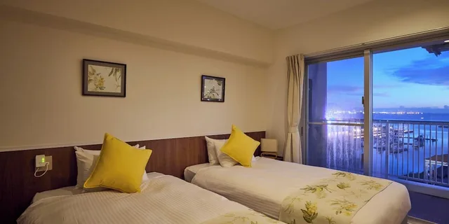 غرفة عائلية بأربعة أسرّة مع أريكة، Seaside Condominium Rana Chatan 1/4