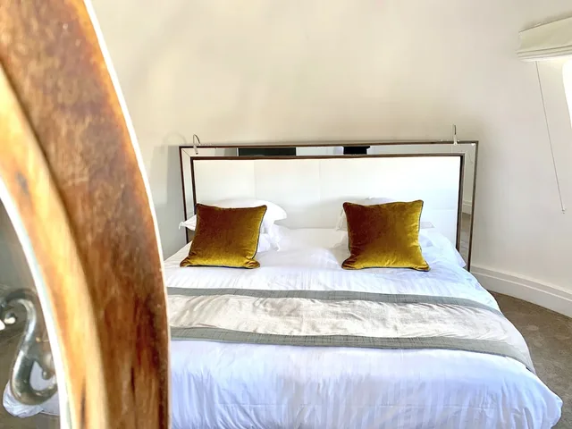 جناح بريستيج بسرير مزدوج مع أريكة، Le Canberra 3/8