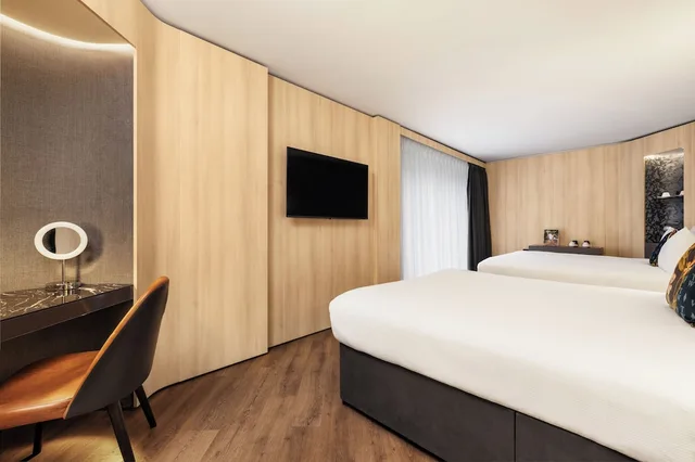 جناح جونيور عائلي بسرير كينج وسرير مزدوج، Hotel Riu Plaza London The Westminster 5/6
