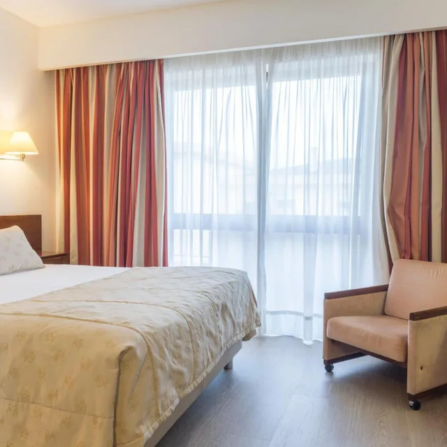غرفة مفردة، Hotel Cinquentenario & Conference Center 3/12