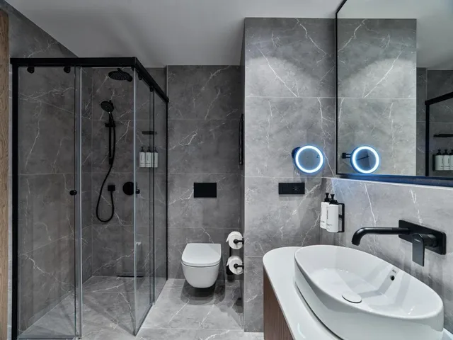 Premium, Queen Bed, Crowne Plaza Sofia An Ihg Hotel 6/7