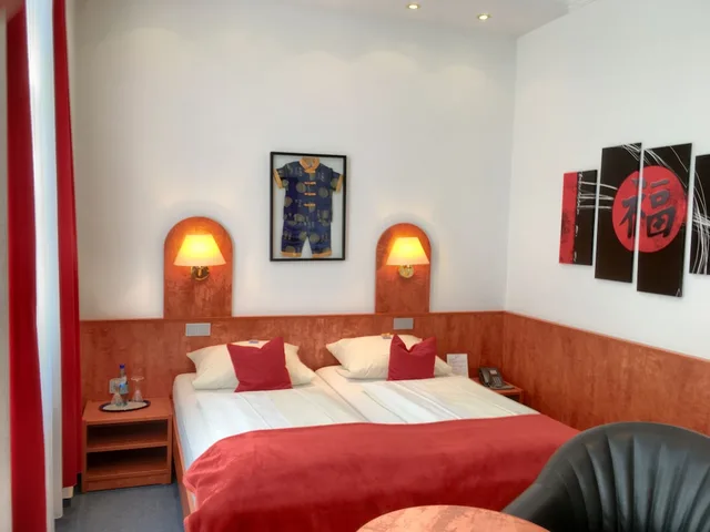 غرفة قياسية بسريرين منفصلين، Hotel West 3/10