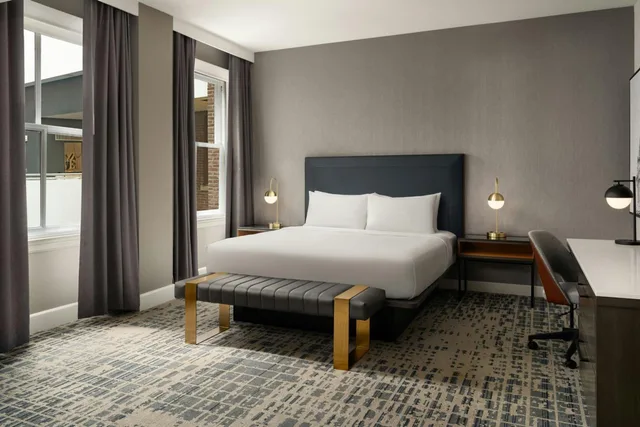 Room, King Bed, Atrium View، Le Meridien Philadelphia 5/10