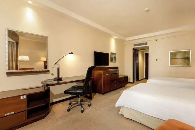 غرفة سوبيريور بسريرين منفصلين، Shangri-La Shenzhen 3/10